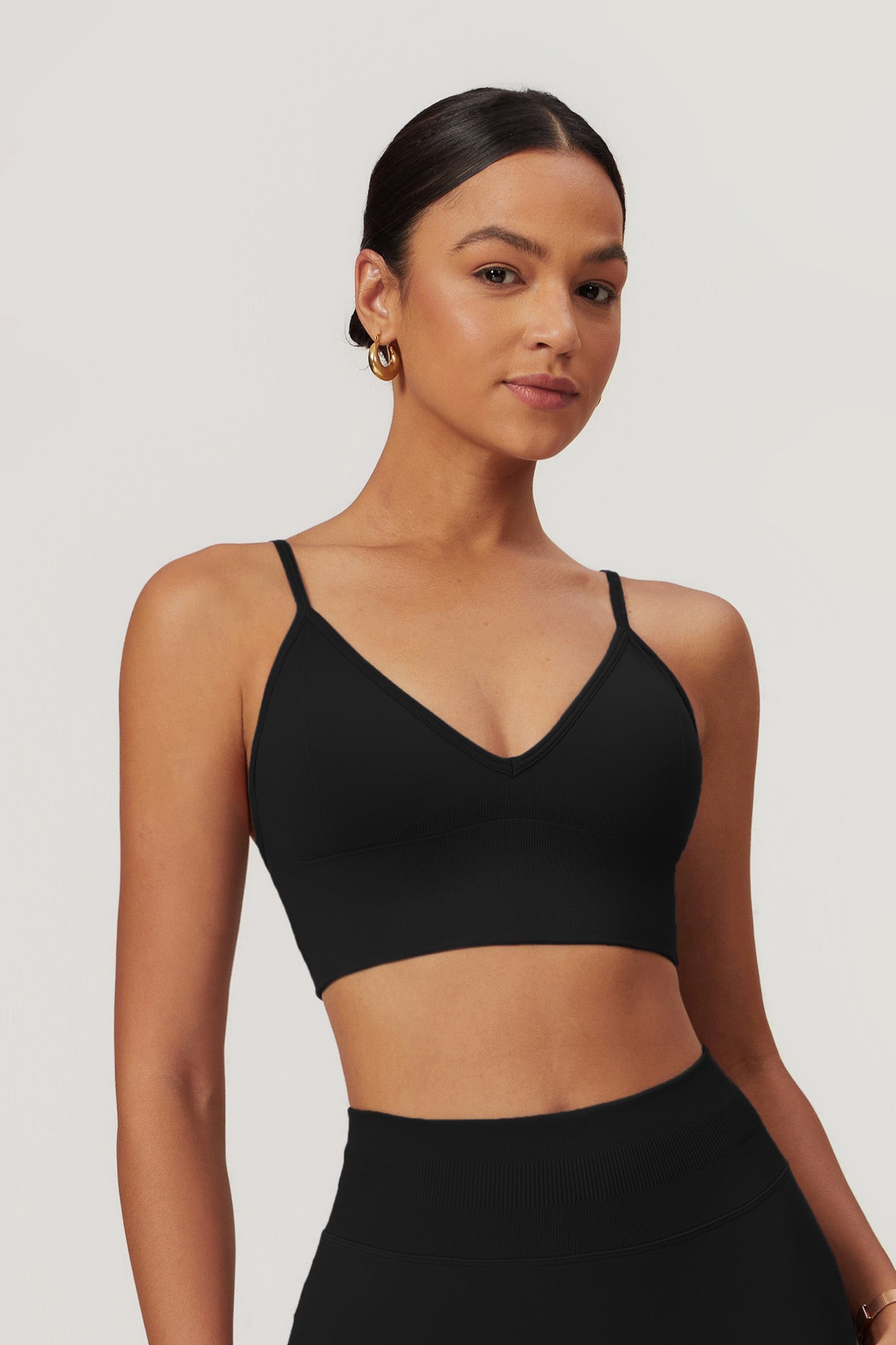 Briana Minimalistic Sports Bra - Black