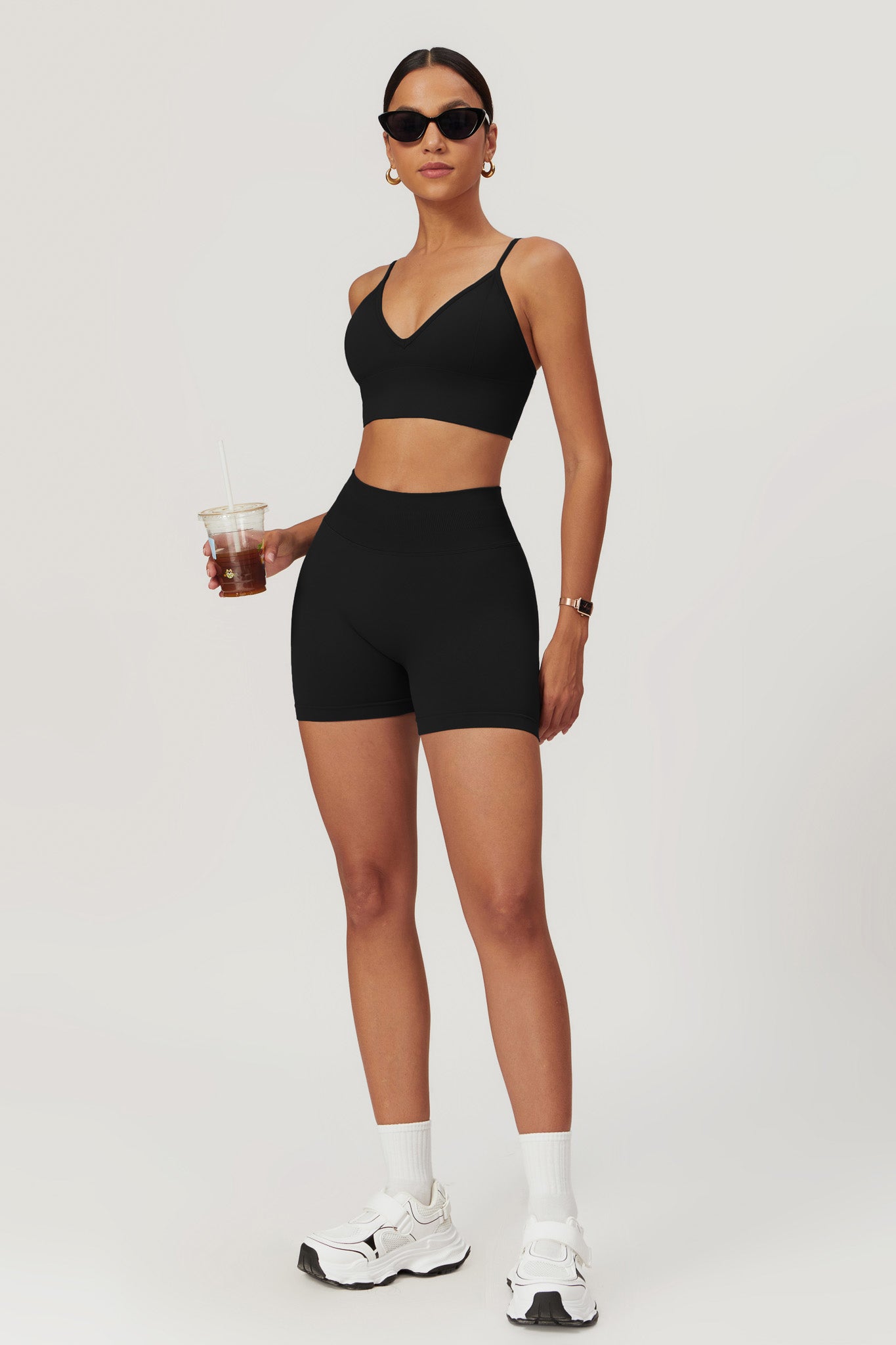 Briana Minimalistic Sports Bra - Black