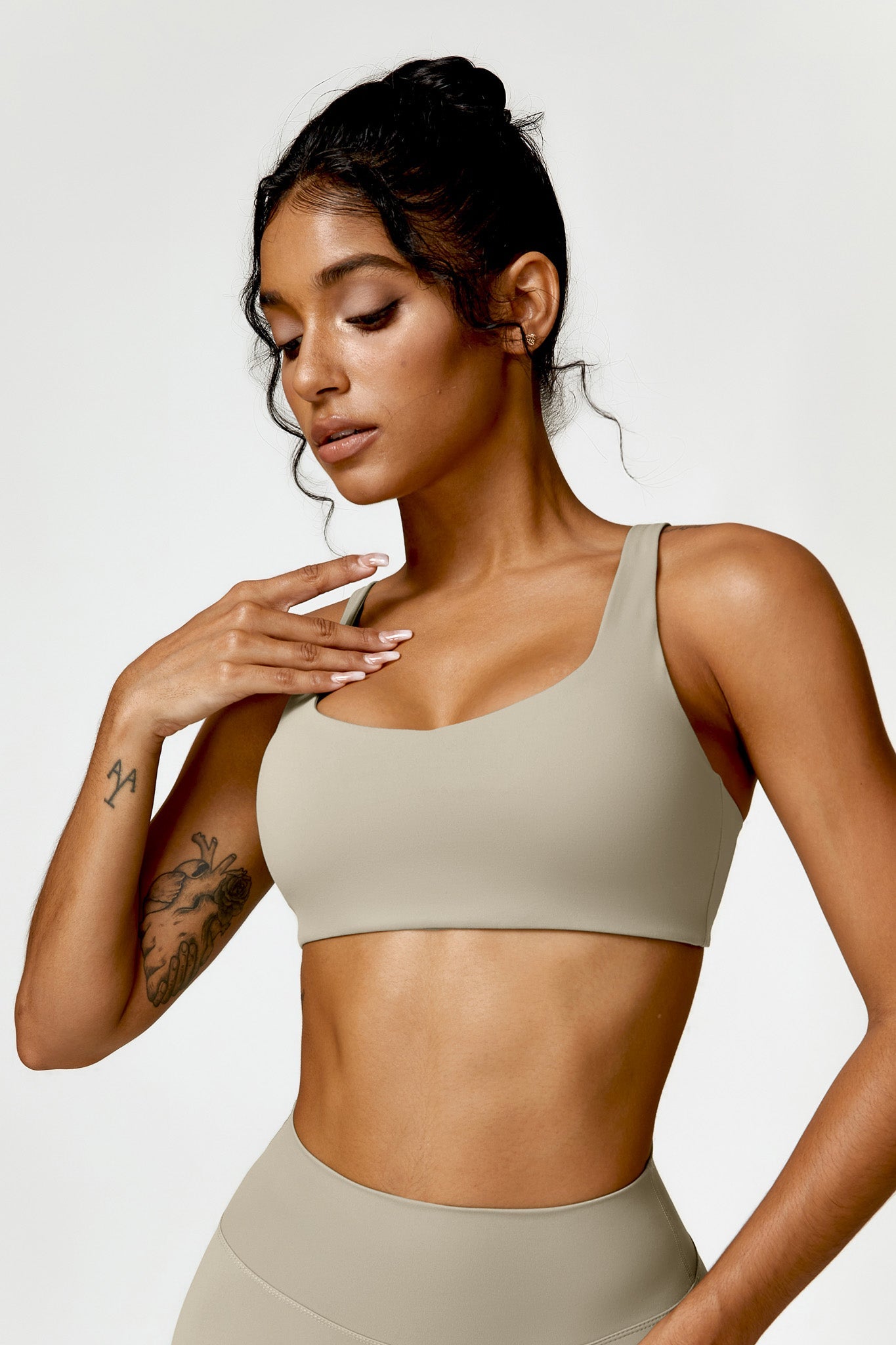 Camila Sports Bra - Nude