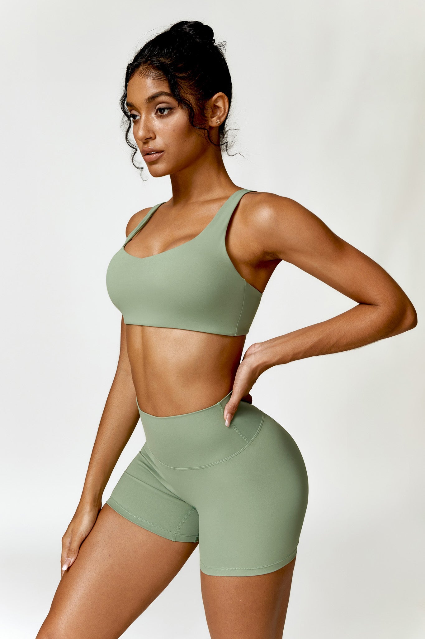 Camila Sports Bra - Pistachio