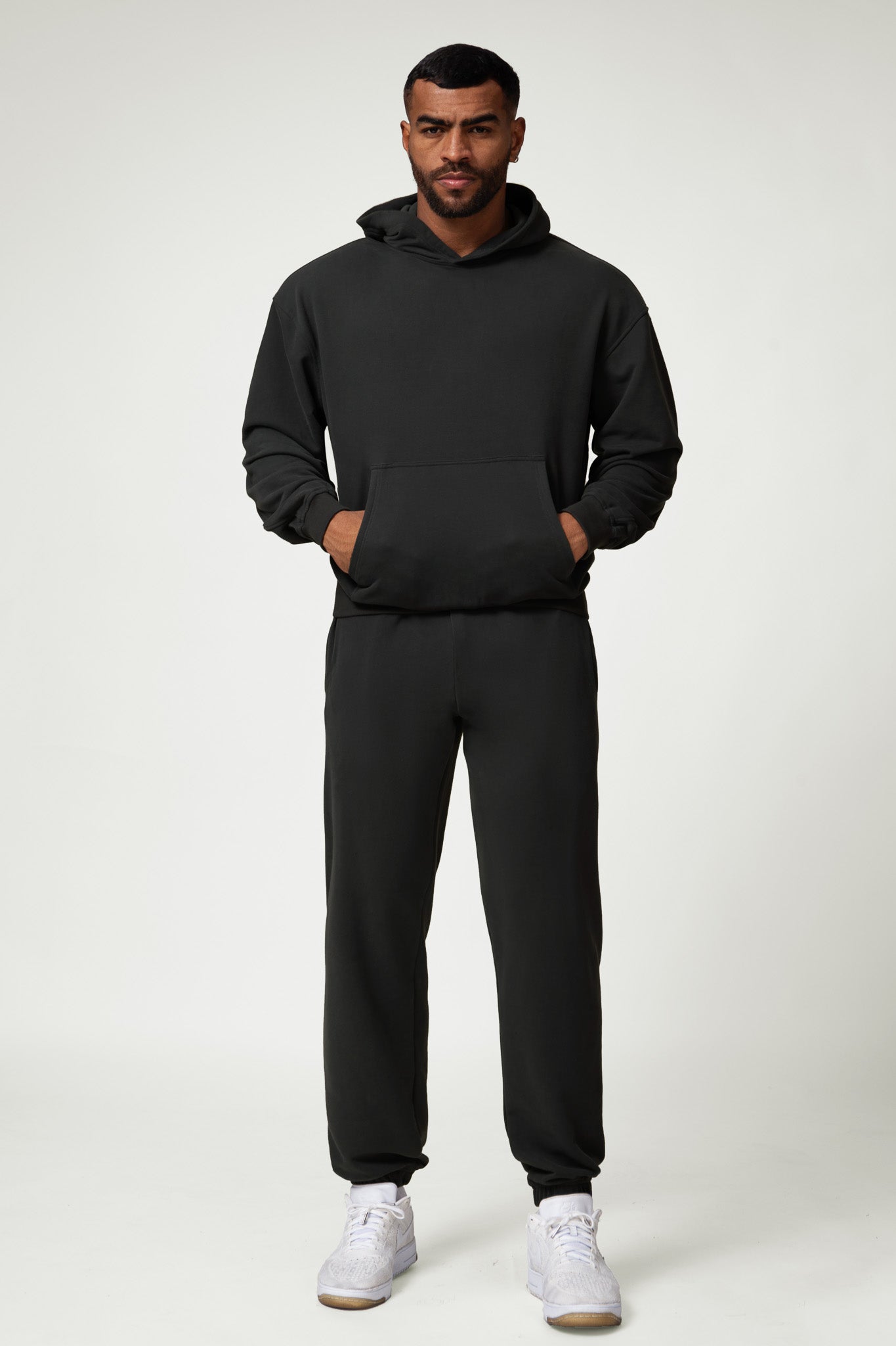 Momentum Sweatpants - Black