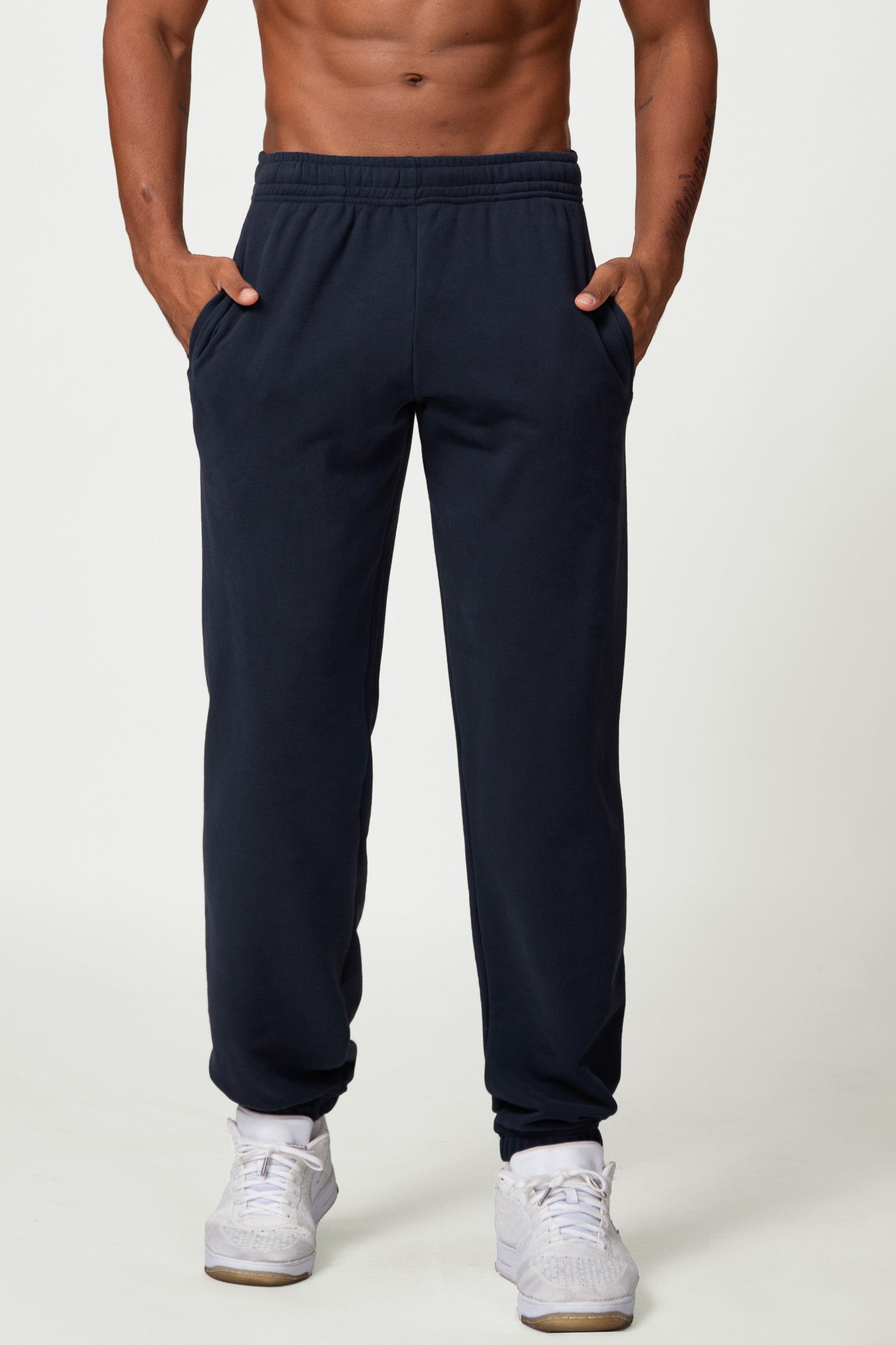 Momentum Sweatpants - Navy