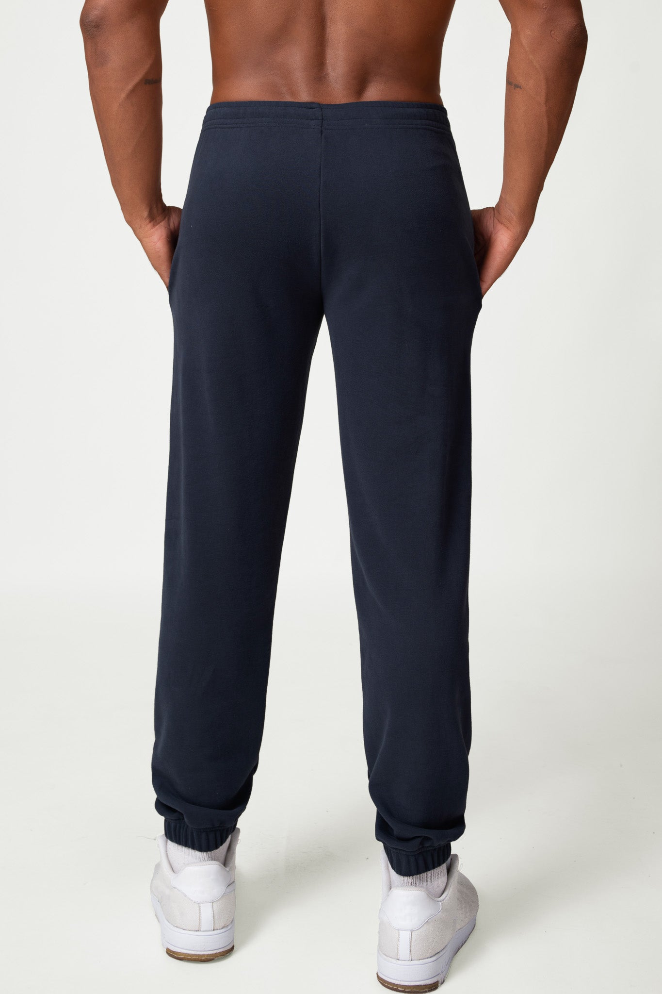 Momentum Sweatpants - Navy