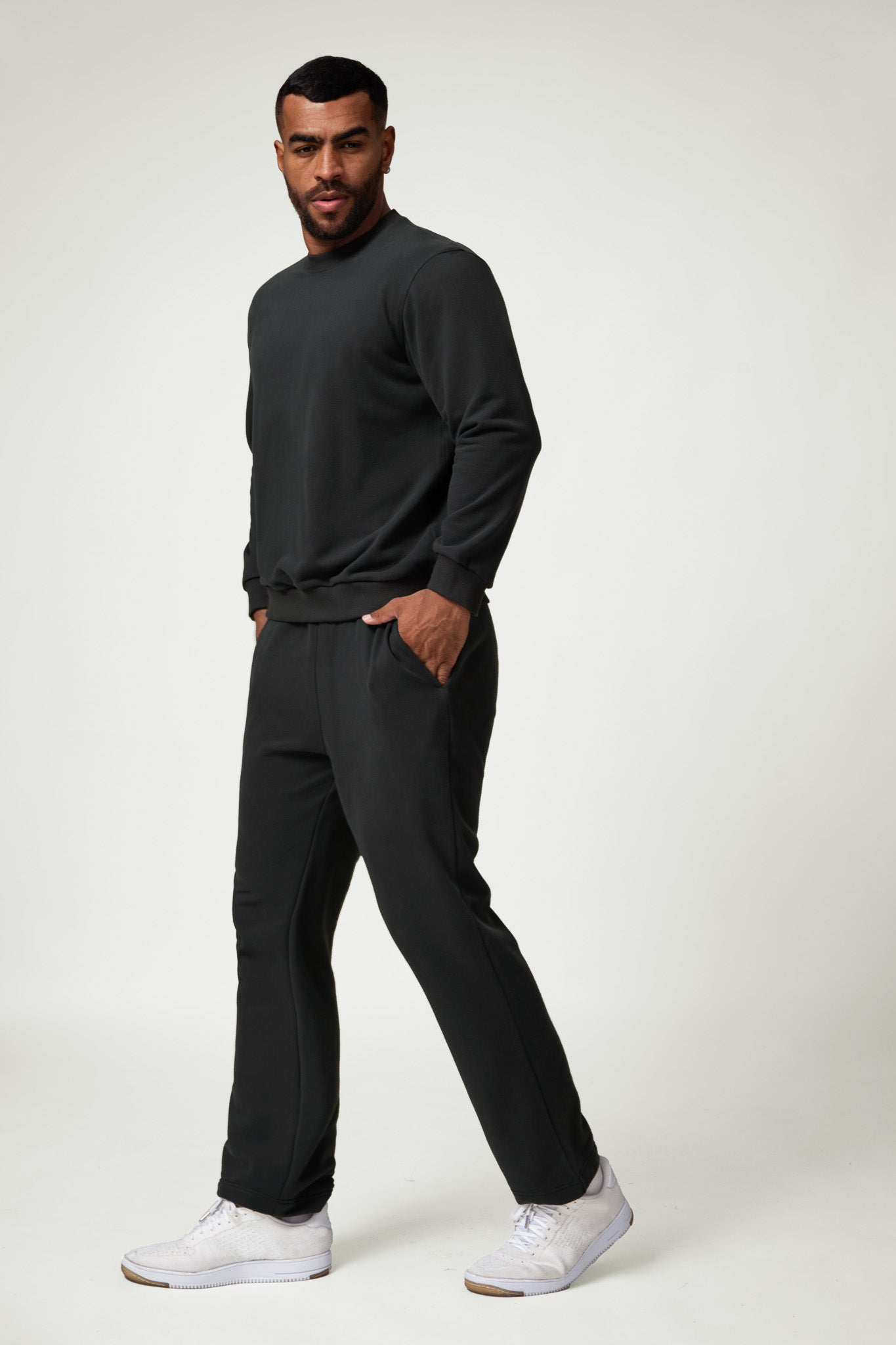 TurboFit Sweatshirt - Black