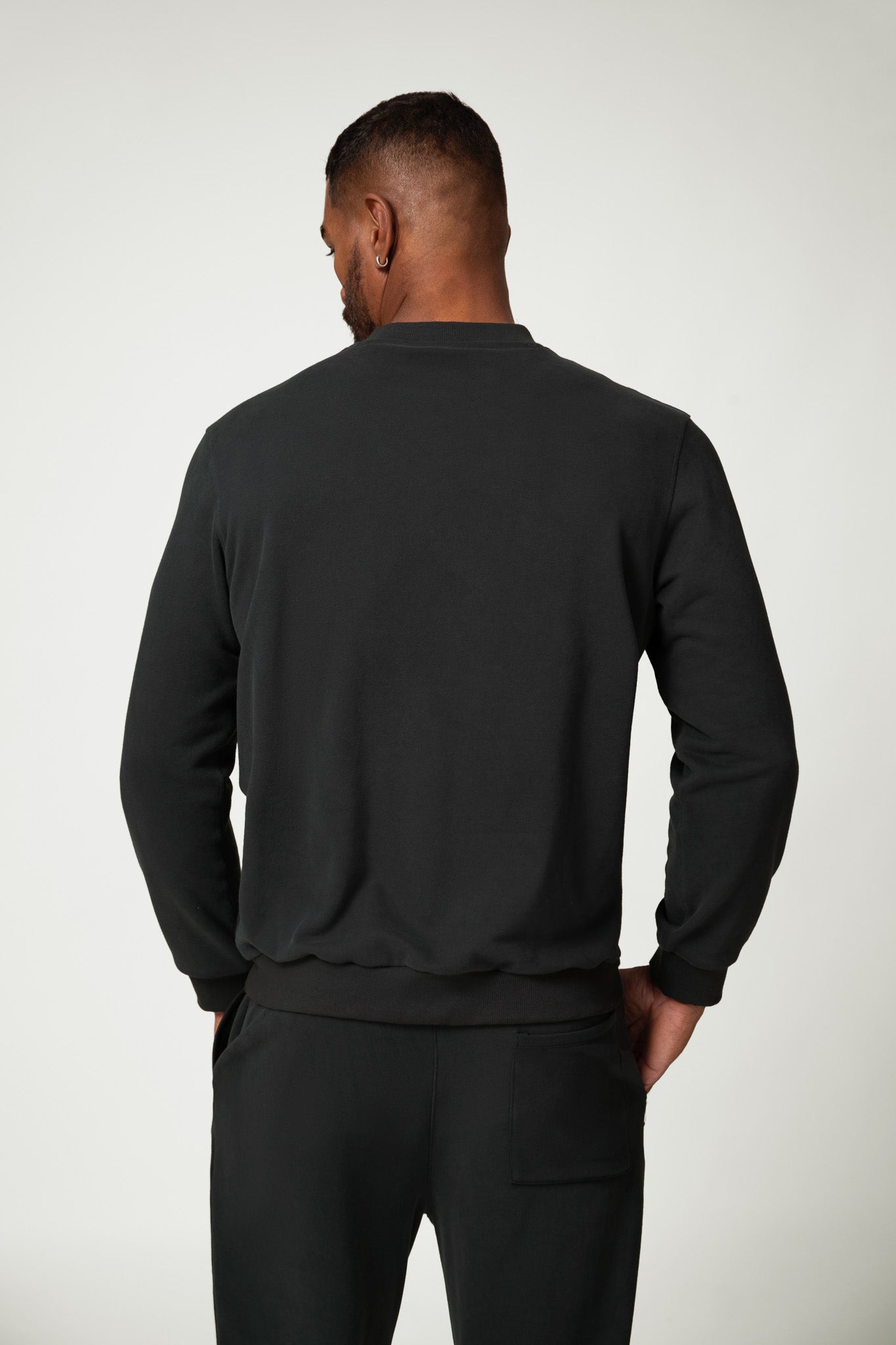 TurboFit Sweatshirt - Black